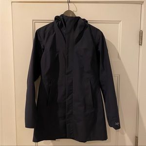 Arcteryx arc’teryx codetta dark navy blue jacket goretex gore-Tex